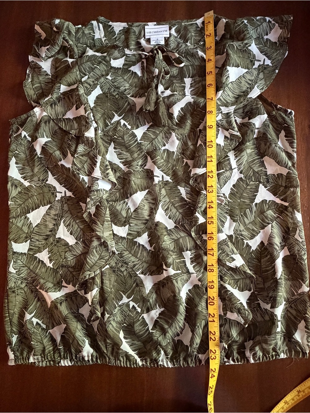 Liz Claiborne Olive Leaf Print Blouse with Keyhole - Picture 6 of 6